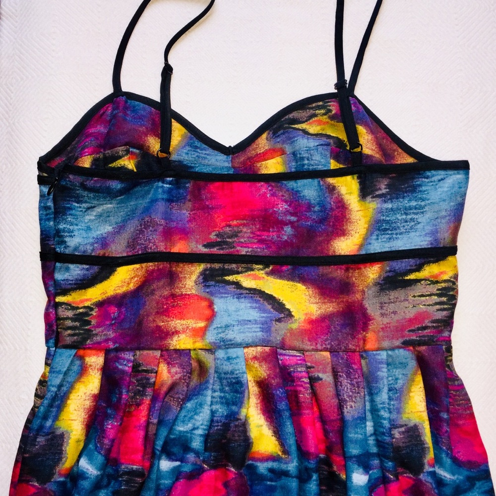 Dress - Picture 5 of 5